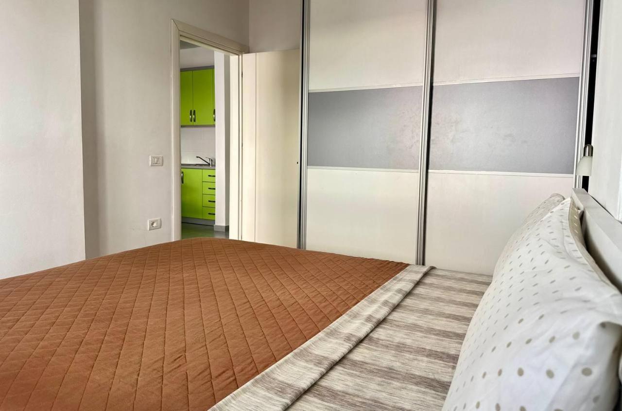 White - Apartment