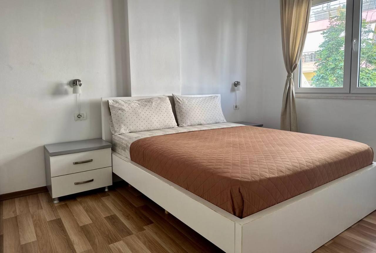 White - * Sarande