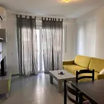White Residence Apartment - Green