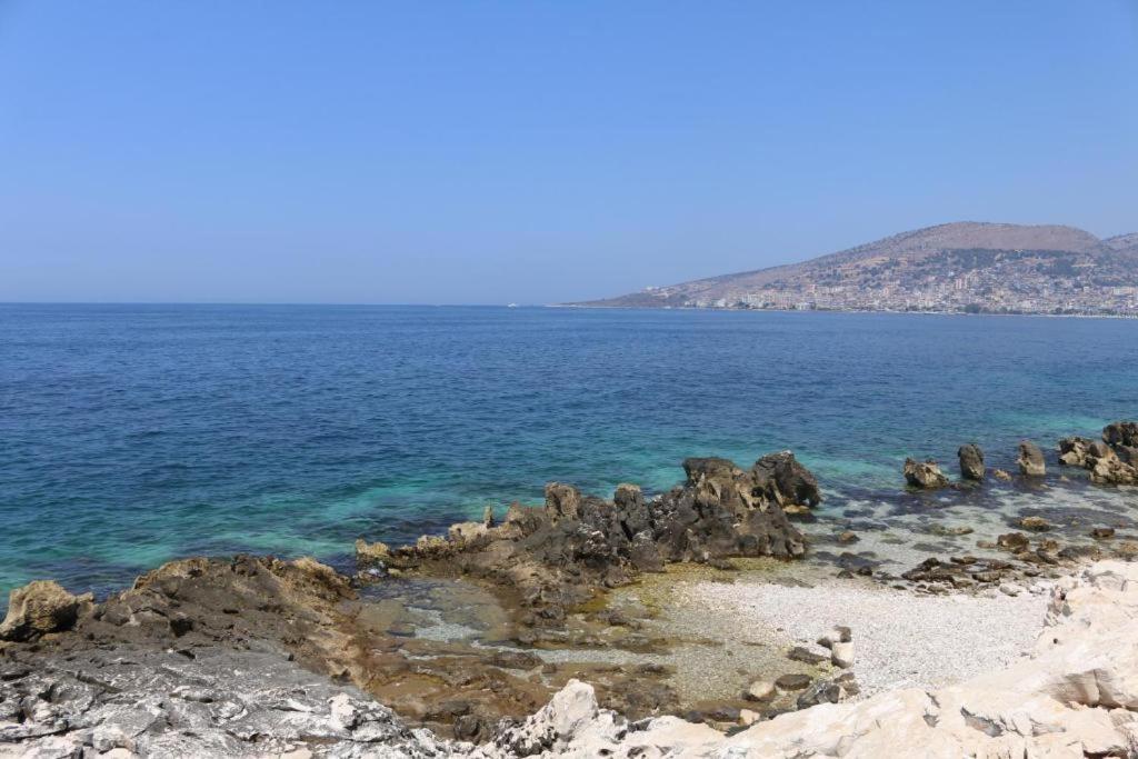 White - Saranda