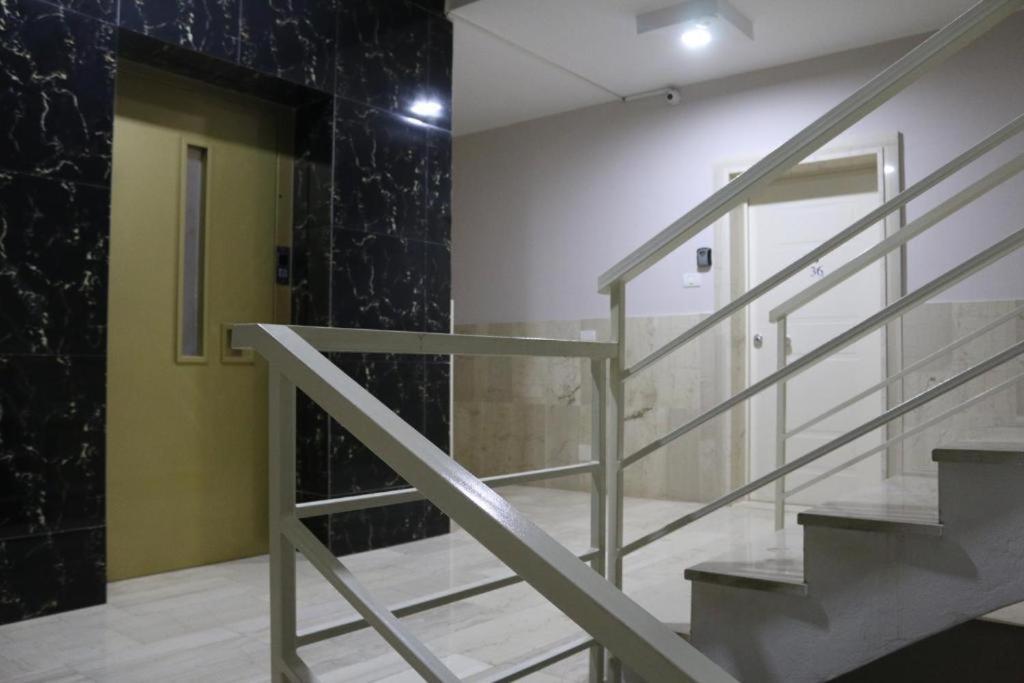 Apartament White -